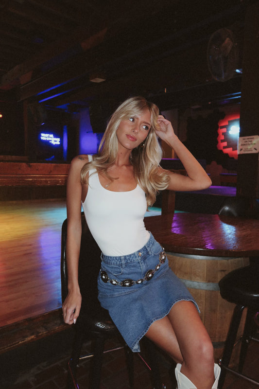 Keelie Scoop Neck Bodysuit In White