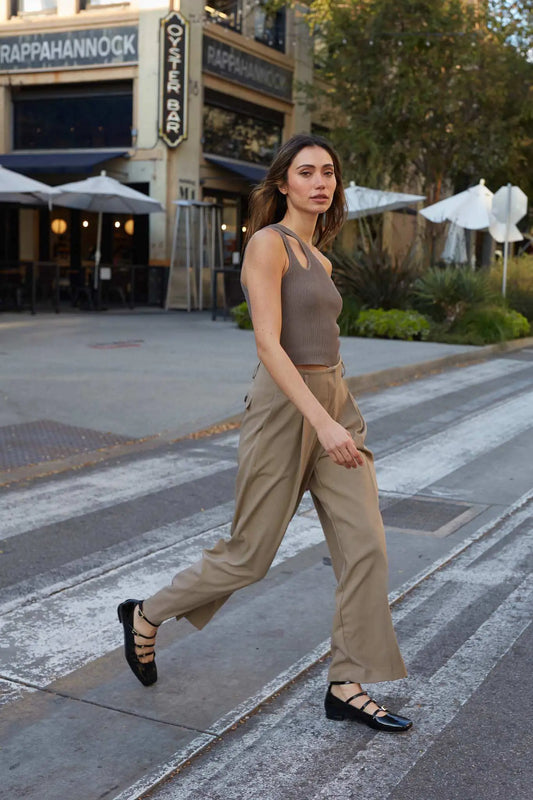 Shaper Fit Asymmetrical Cropped Cutout Tank Top