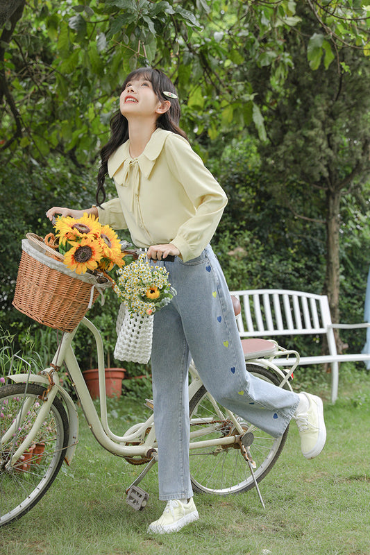 Retro Hearts Embroidered Jeans (Light Denim)