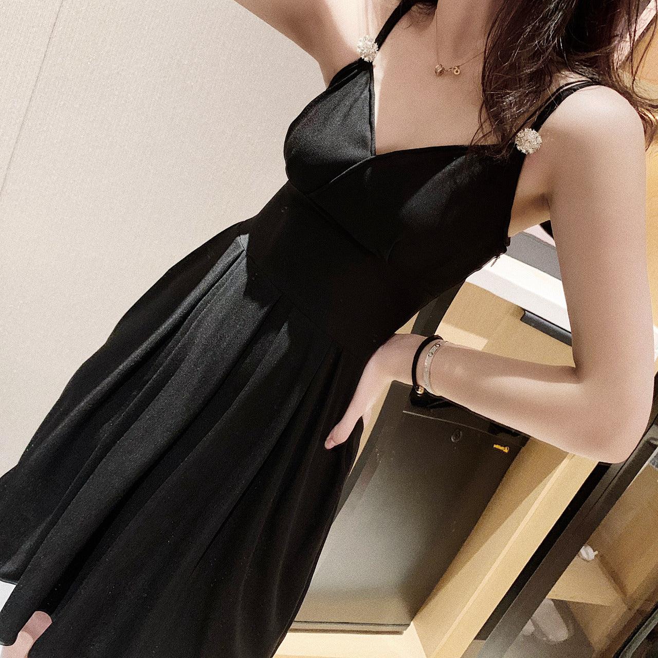 Elegant waist black dress - Trendha