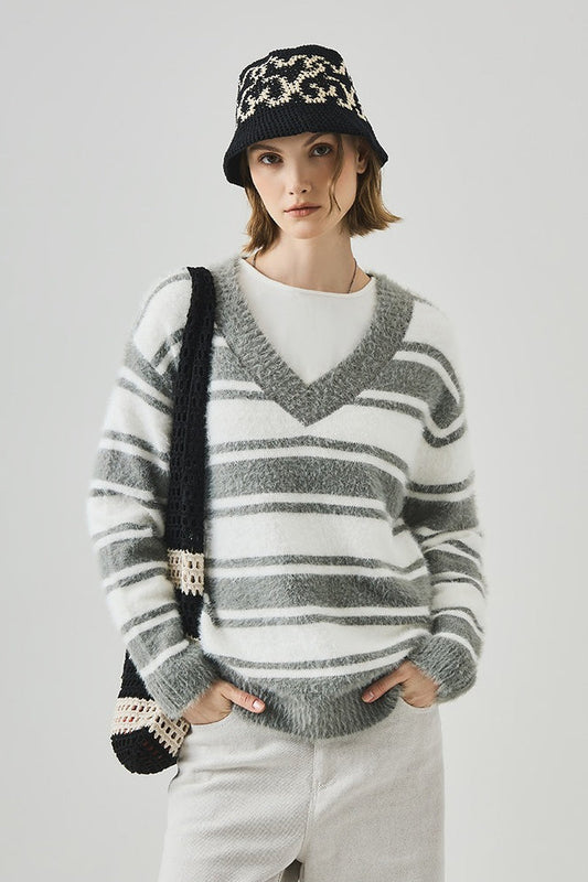Loose Fit V Neck Knit Sweater