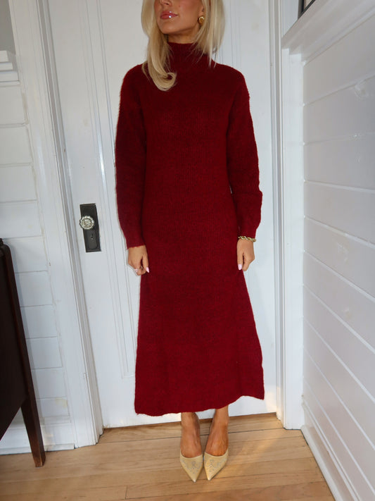 Isabel Sweater Dress // Wine
