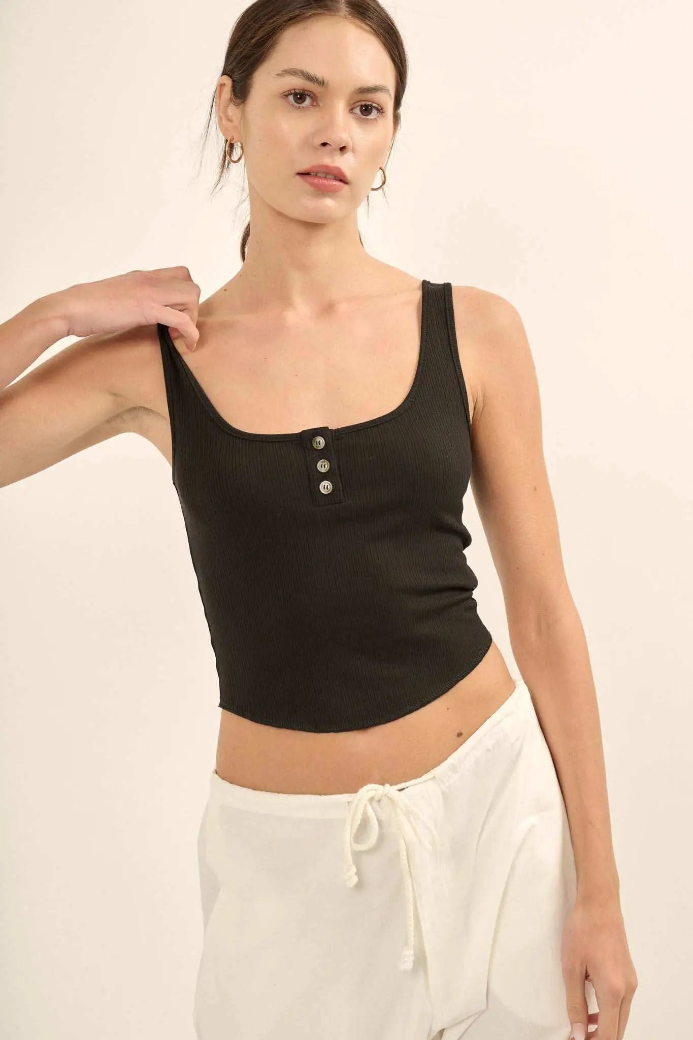 Ribbed Knit Cropped 3-Button Henley Tank Top - ShopPromesa