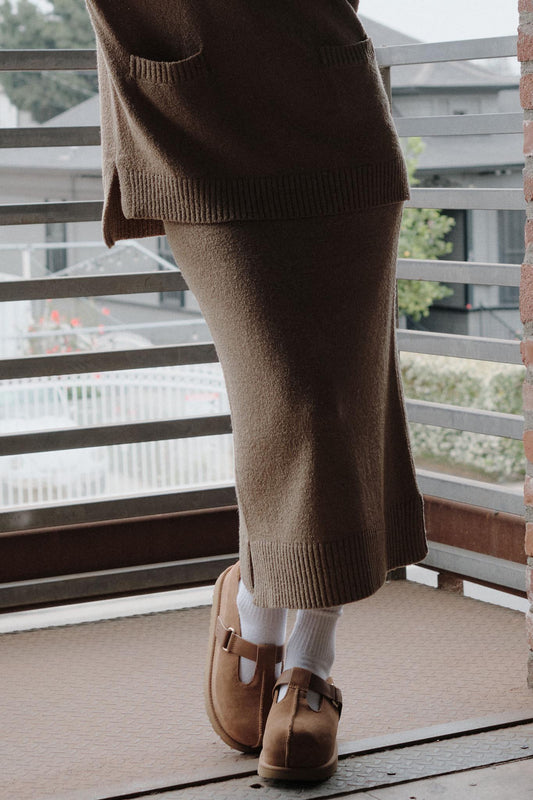 Promise the Label Textured Knit Sweater Midi Skirt